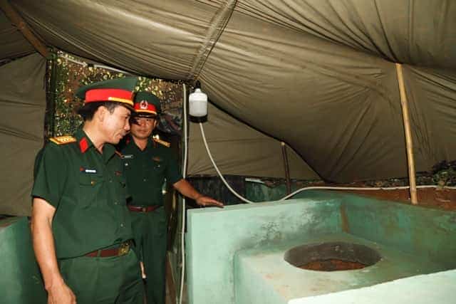 Bếp Hoàng Cầm phục vụ nhu cầu ăn uống tại nơi sơ tán. 