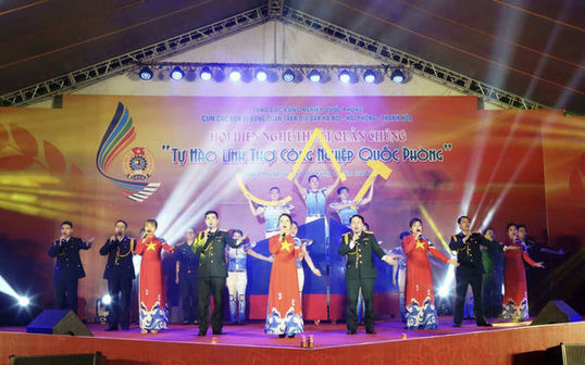 Hát múa “Khát vọng hùng cường” của Viện Thiết kế tàu quân sự