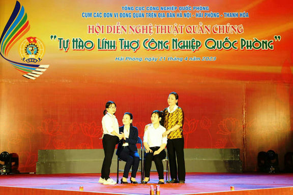 Kịch “Chung một mái nhà” của Nhà máy Z189.