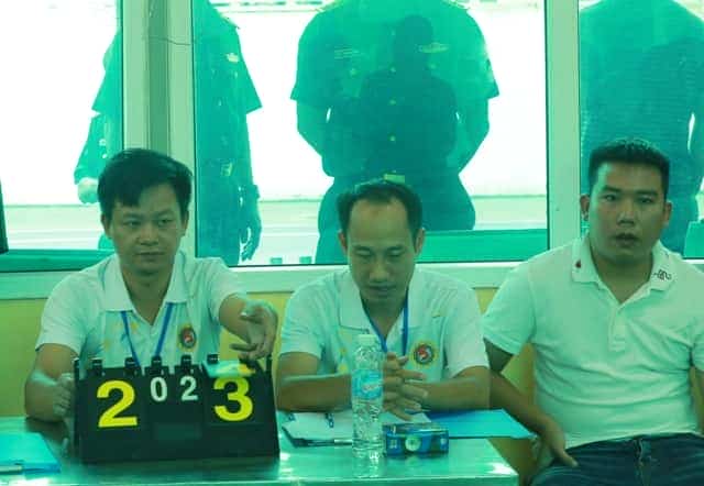 <span>Các trọng tài luôn chấm điểm chính xác, vô tư, công bằng.</span>