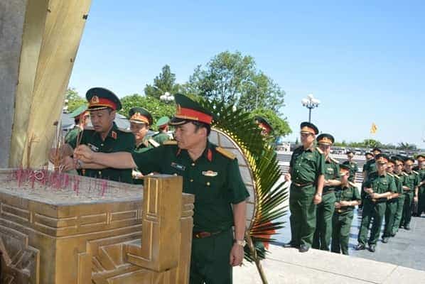  Tổng cục Công nghiệp quốc phòng với phong trào "Đền ơn đáp nghĩa" 