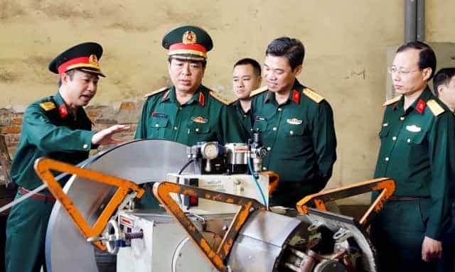  Chủ nhiệm Tổng cục Công nghiệp quốc phòng thăm và làm việc tại một số đơn vị 