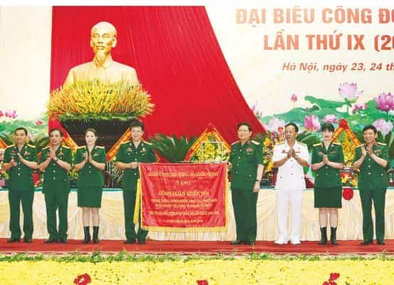  Công nhân quốc phòng - thành tố quan trọng trong Quân đội nhân dân Việt Nam 