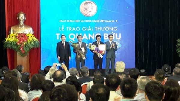  Trao tặng giải thưởng Tạ Quang Bửu năm 2017 
