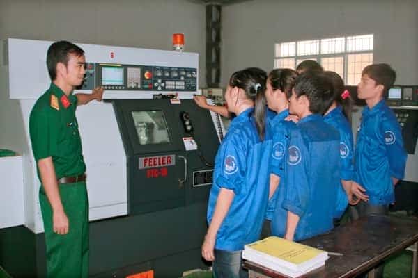  Người thầy, người thợ mẫu mực 