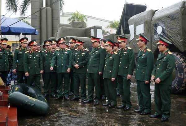  Thượng tướng Trần Đơn thăm và làm việc tại Nhà máy Z176 