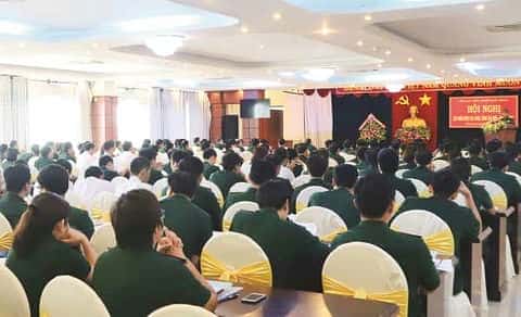  Vai trò cán bộ chính trị ở doanh nghiệp quốc phòng trong phòng, chống Diễn biến hòa bình 