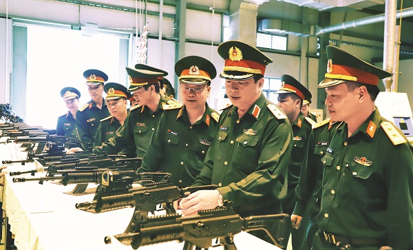 Nhận thức về vũ khí công nghệ cao trong thế trận quốc phòng toàn dân bảo vệ Tổ quốc
