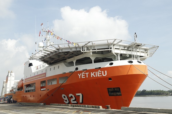 Bàn giao tàu cứu hộ tàu ngầm do Nhà máy Z189 đóng mới