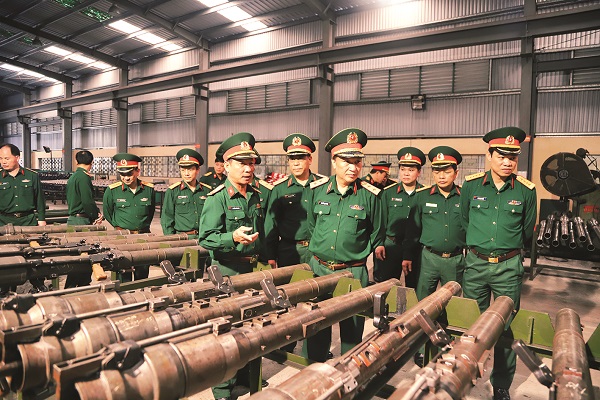 Nhà máy Z125 nỗ lực phấn đấu vươn lên, viết tiếp những trang sử mới