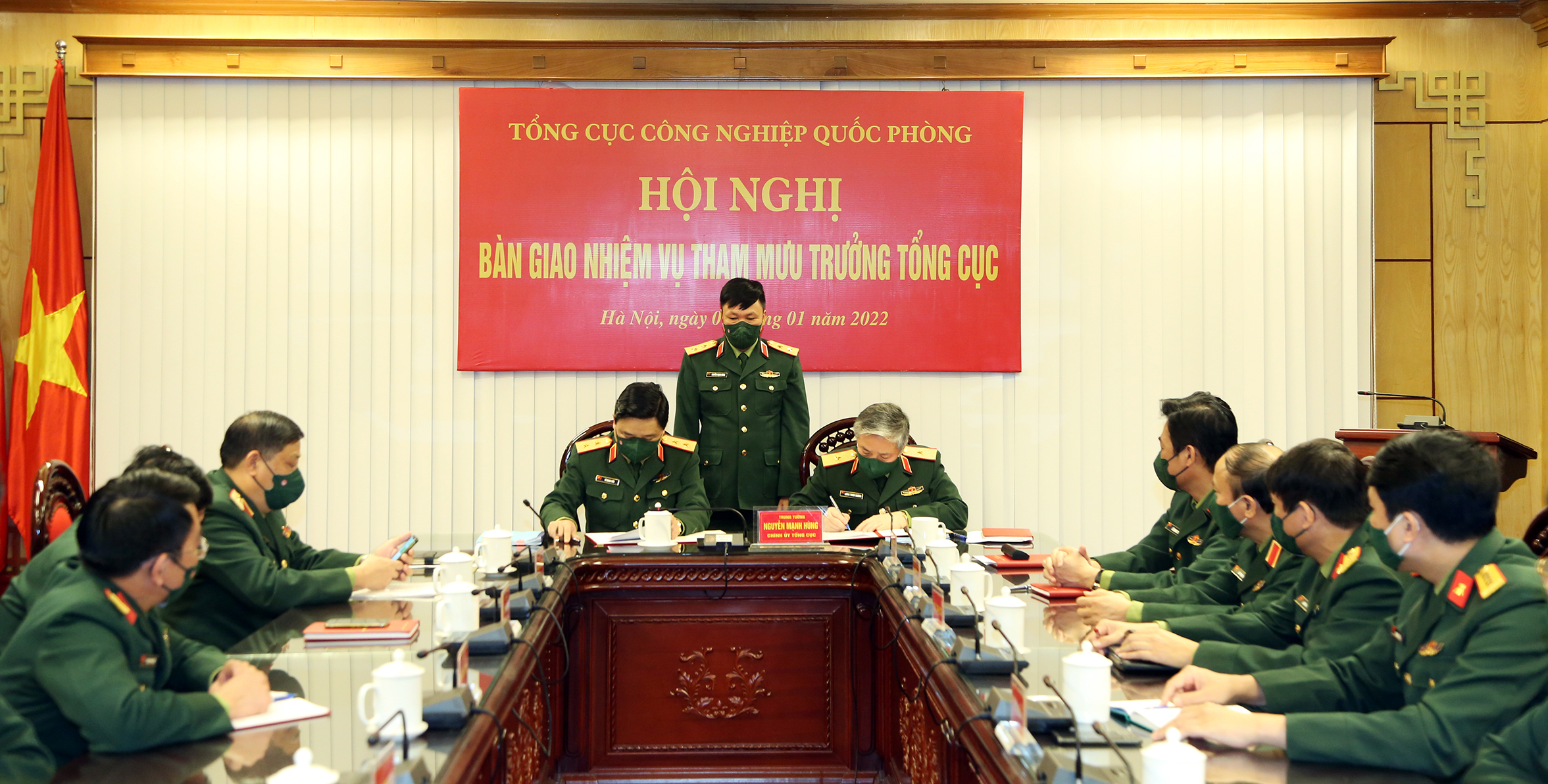 Bàn giao nhiệm vụ Tham mưu trưởng Tổng cục Công nghiệp quốc phòng