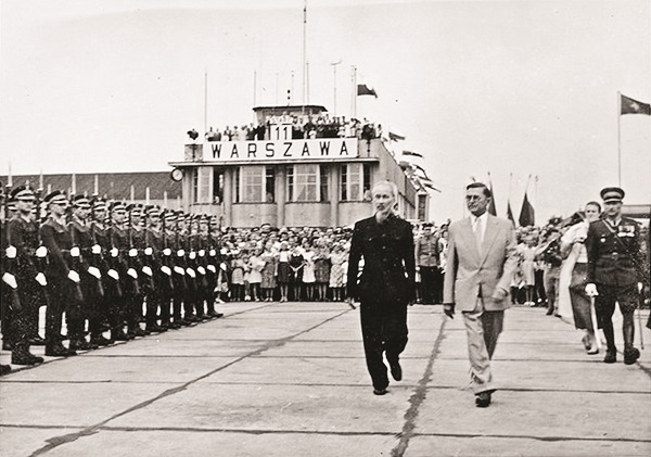 Phong cách chính khách Hồ Chí Minh - Kỳ 2: Bồi dưỡng phong cách chính khách, cán bộ lãnh đạo hiện nay