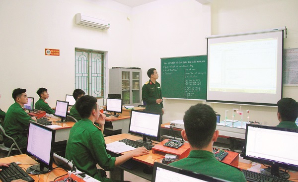 Lá cờ đầu trong thi đua “Dạy tốt, học tốt”