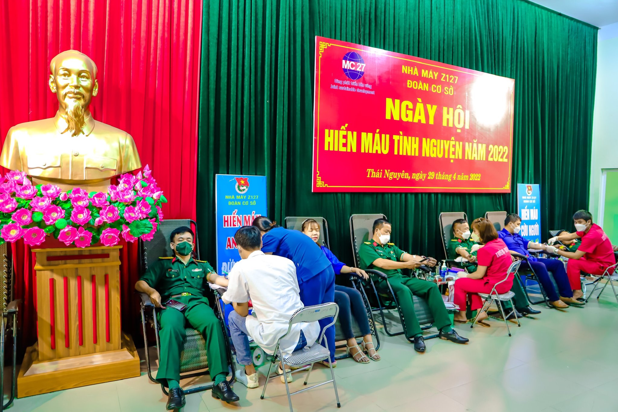 Nhà máy Z127 tổ chức hiến máu tình nguyện