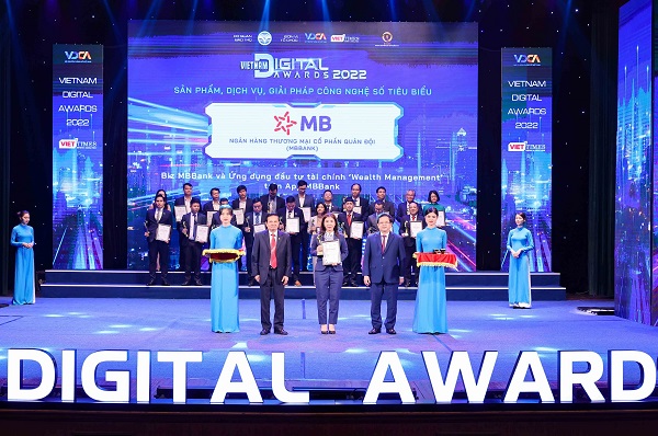 MB nhận giải thưởng Chuyển đổi số Việt Nam 2022