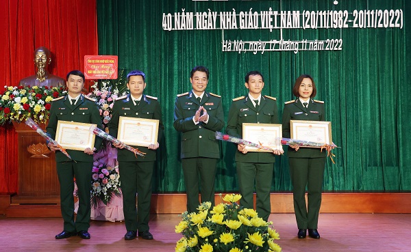 Trường Cao đẳng Công nghiệp quốc phòng tổ chức kỷ niệm 40 năm Ngày Nhà giáo Việt Nam