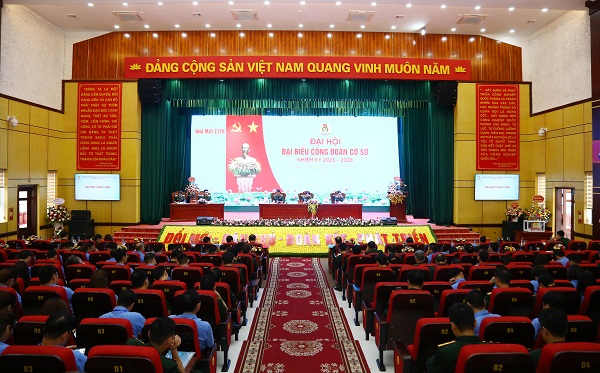 Lựa chọn cán bộ, đoàn viên tâm huyết với hoạt động Công đoàn