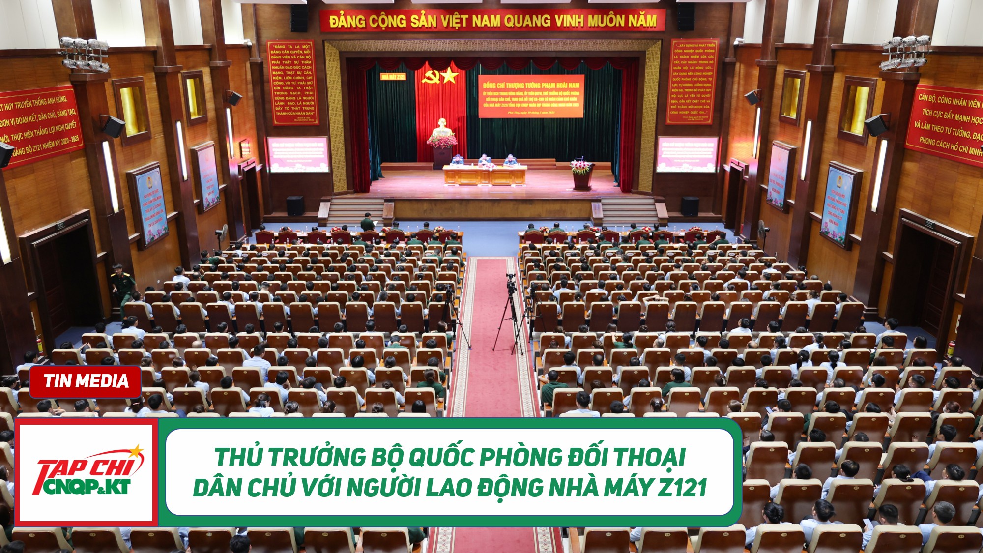 MEDIA - Thủ trưởng Bộ Quốc phòng đối thoại dân chủ với  người lao động Nhà máy Z121