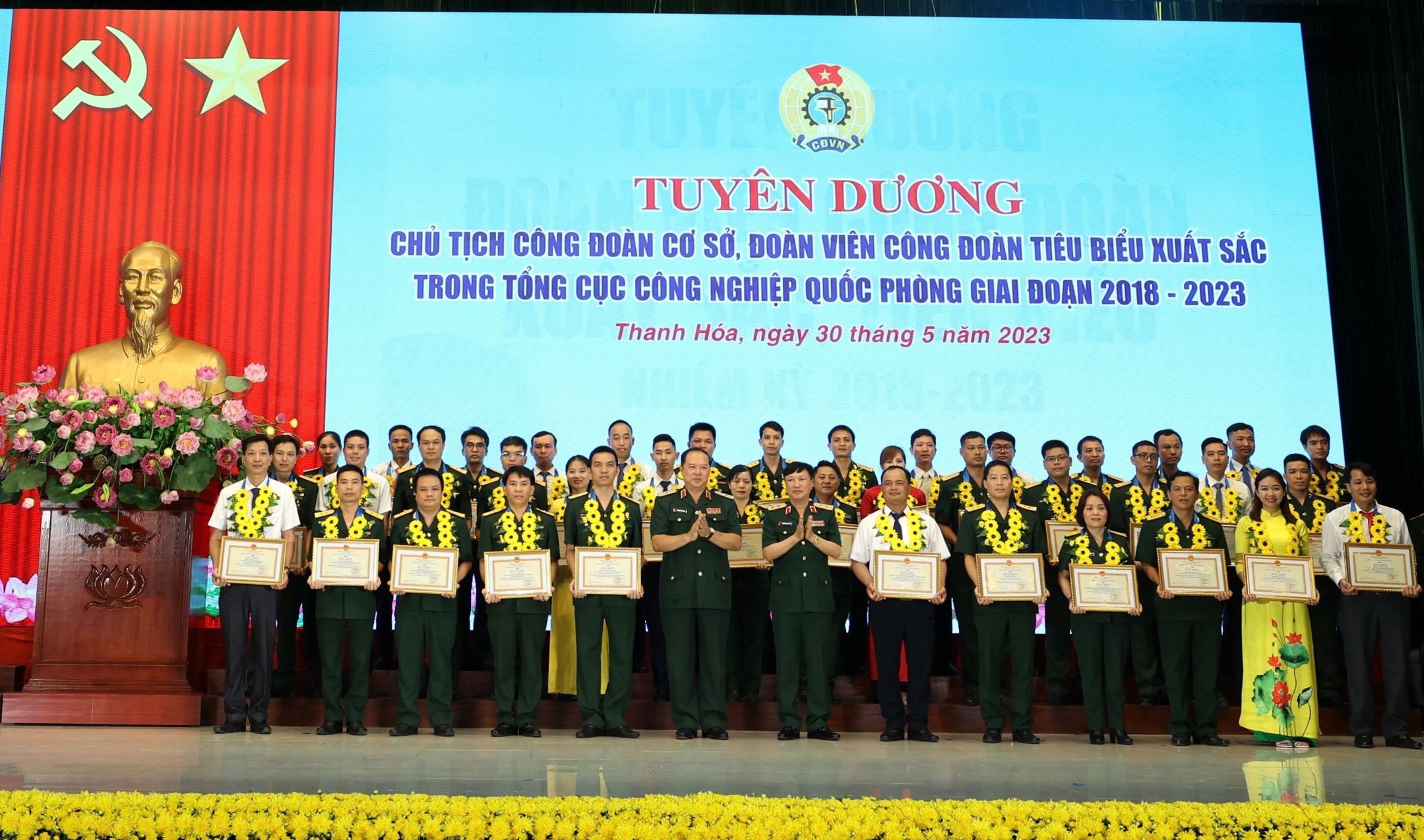 Tổng cục Công nghiệp quốc phòng tuyên dương cán bộ và đoàn viên công đoàn tiêu biểu xuất sắc