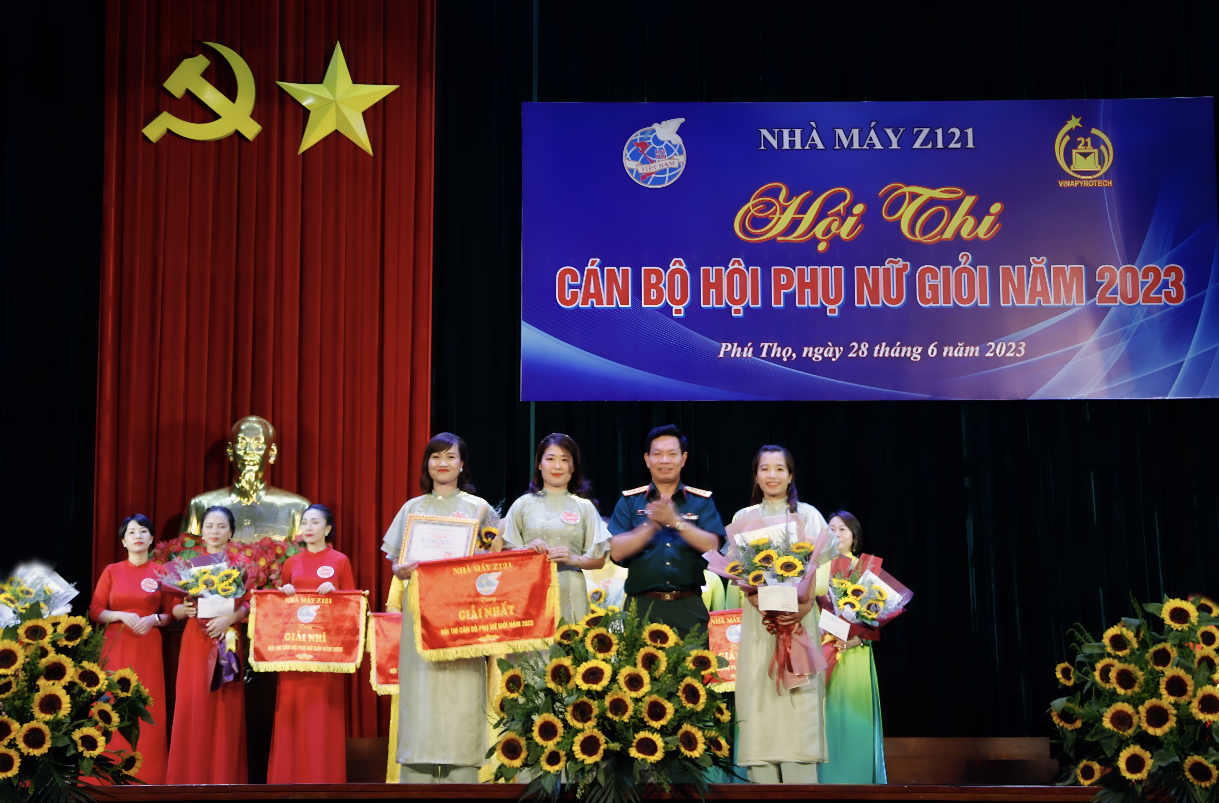 Hội thi cán bộ hội phụ nữ giỏi Nhà máy Z121