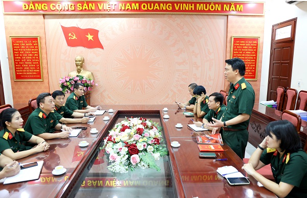 Tạp chí Quân sự quốc phòng và Tạp chí Công nghiệp quốc phòng  và Kinh tế trao đổi kinh nghiệm hoạt động báo chí
