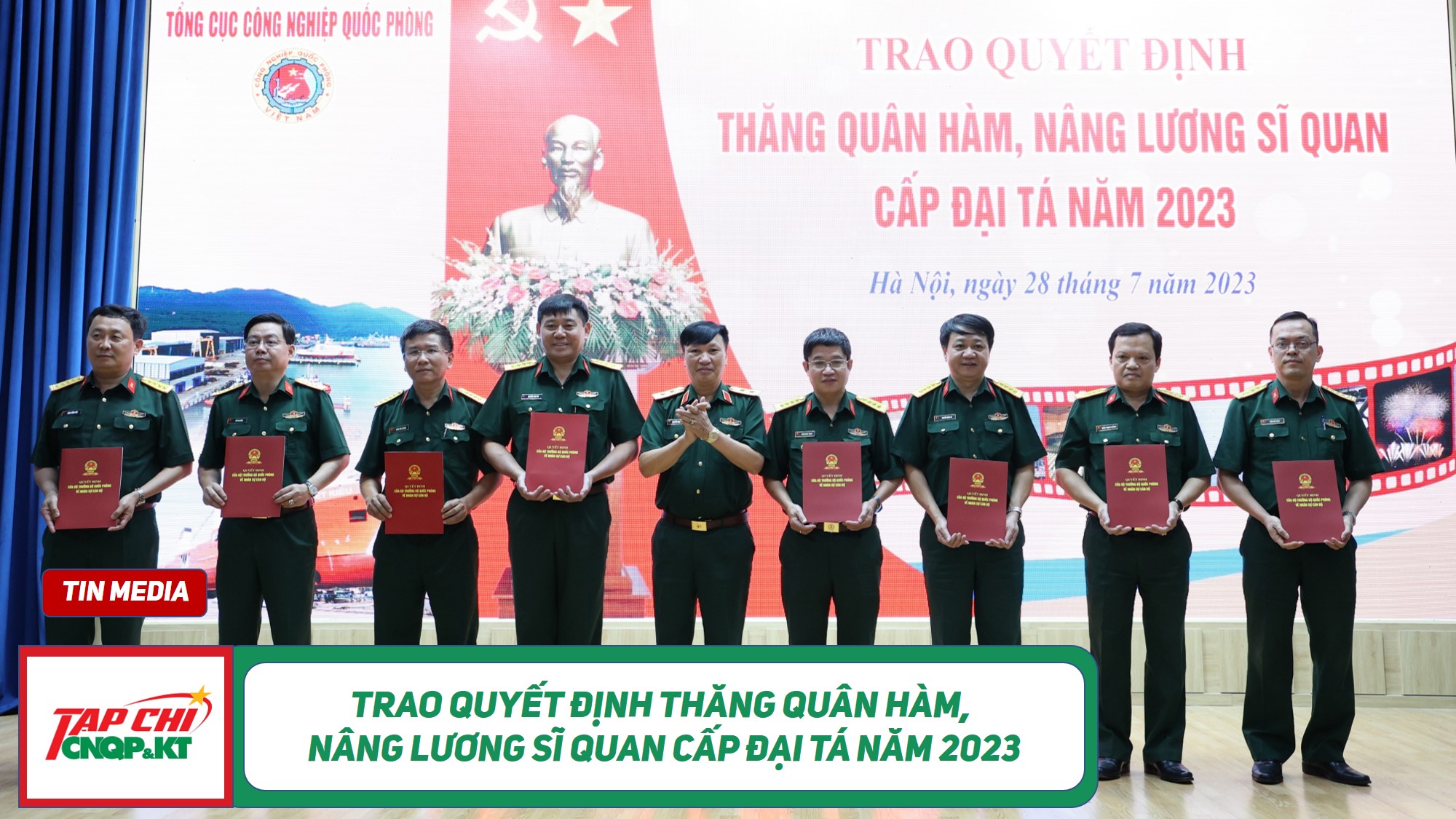 MEDIA - Trao quyết định thăng quân hàm, nâng lương sĩ quan cấp Đại tá năm 2023