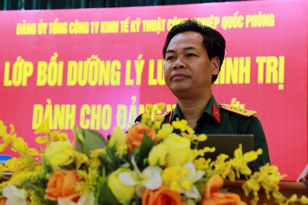 GAET bồi dưỡng lý luận chính trị cho đảng viên mới