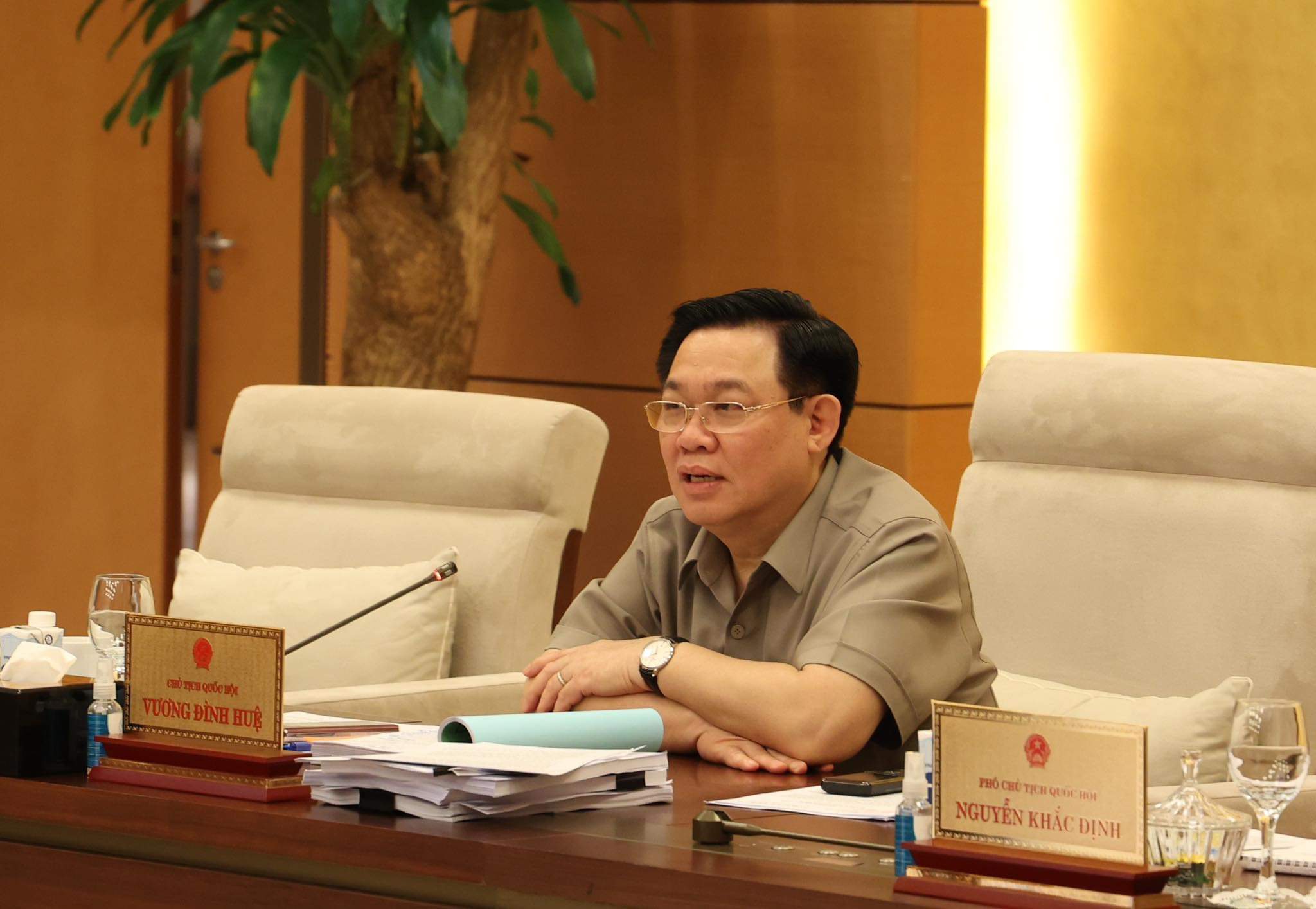 Ủy ban Thường vụ Quốc hội cho ý kiến vào dự án Luật Công nghiệp quốc phòng, an ninh và động viên công nghiệp