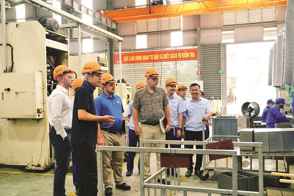 Nhà máy Z183 huy động nguồn lực khoa học - công nghệ phục vụ sản xuất hàng kinh tế xuất khẩu