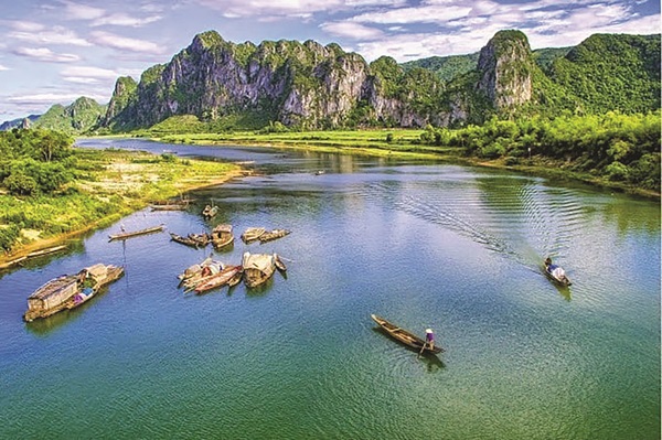 Huyền tích Sông Gianh