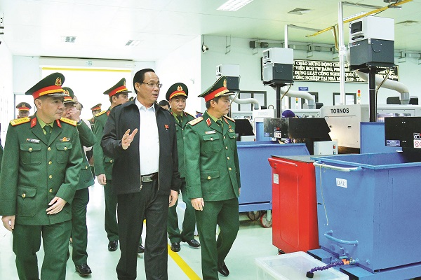 Xây dựng chính sách đặc thù phát triển công nghiệp quốc phòng nhằm giữ nước từ thời bình