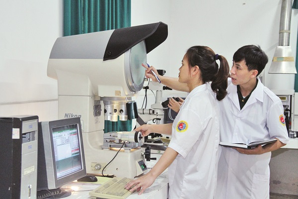 Phát huy truyền thống, nỗ lực xây dựng Nhà máy Z195 ngày càng phát triển bền vững