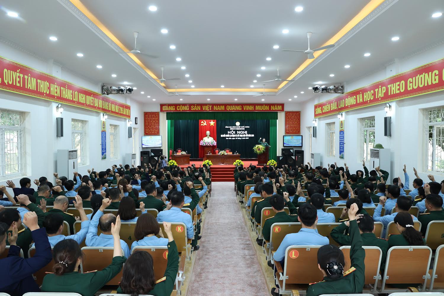 Nhà máy Z195: Phấn đấu doanh thu năm 2024 đạt trên 1.000 tỷ đồng