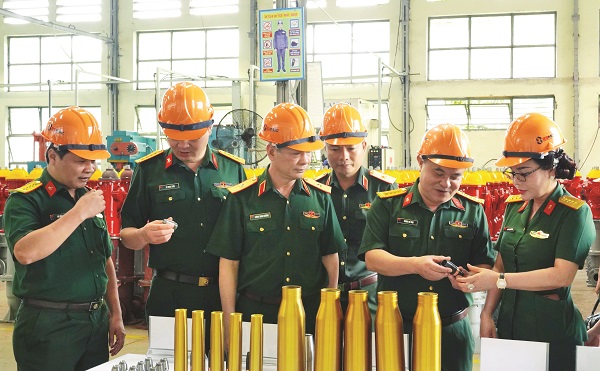 Tham mưu "trúng, đúng, kịp thời" về chiến lược xây dựng và phát triển công nghiệp quốc phòng