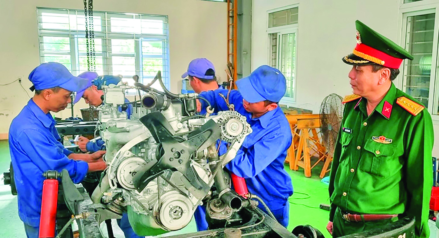 Nâng cao chất lượng công tác Đảng, công tác chính trị trong ngành Kỹ thuật Quân đội