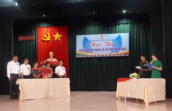Cán bộ công đoàn Nông trường 720 đua tài