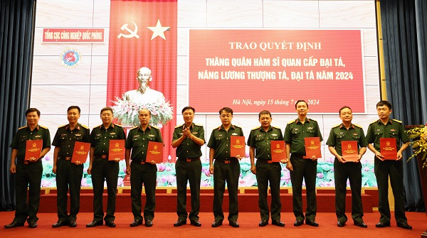 Công tác Đảng, công tác chính trị được triển khai quyết liệt, hướng mạnh về cơ sở