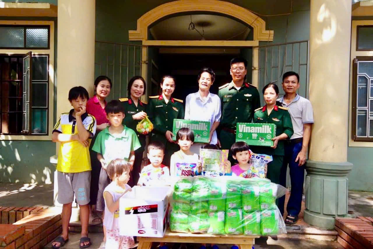 Lực lượng vũ trang tỉnh Nghệ An được phong tặng danh hiệu Anh hùng