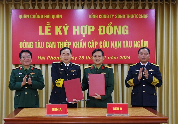 Tổng công ty Sông Thu ký hợp đồng đóng mới tàu cho Quân chủng Hải quân
