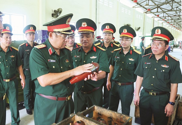 Phát huy truyền thống, xây dựng Nhà máy Z114 từng bước hội nhập và phát triển