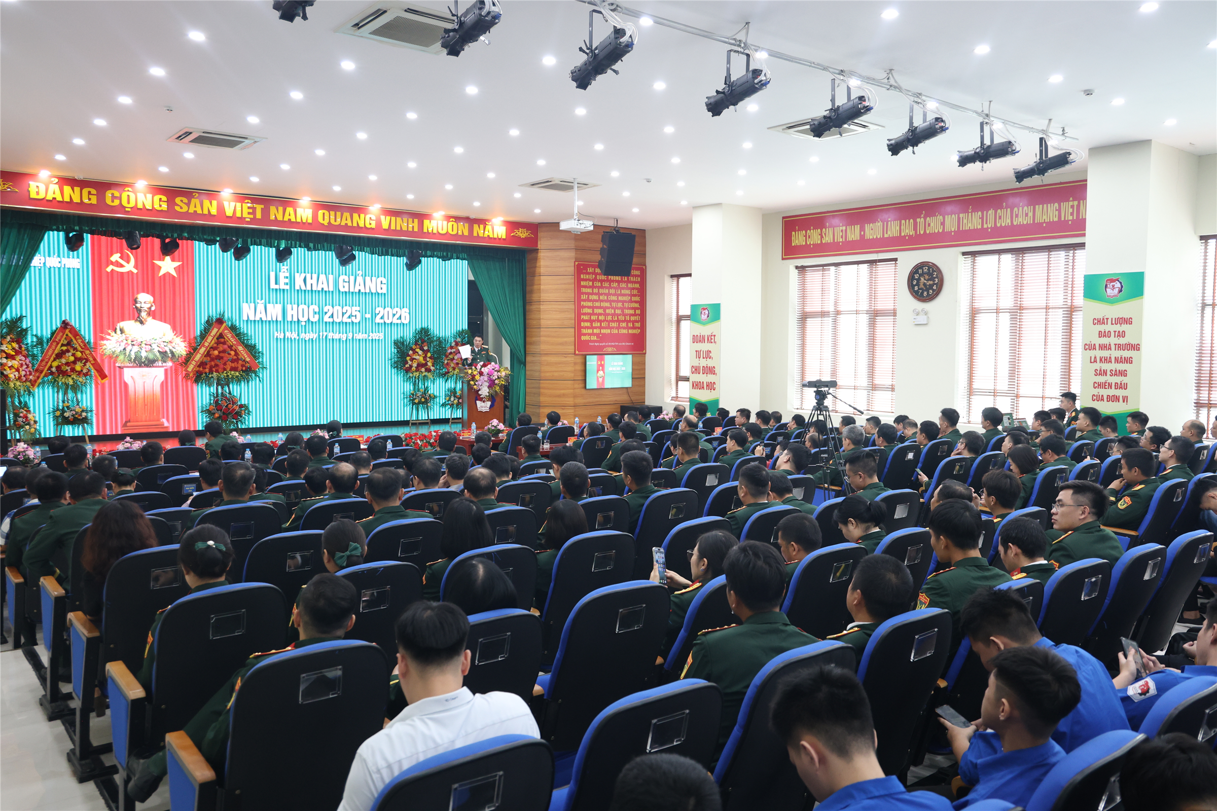 Trường Cao đẳng Công nghiệp quốc phòng khai giảng năm học 2025-2026