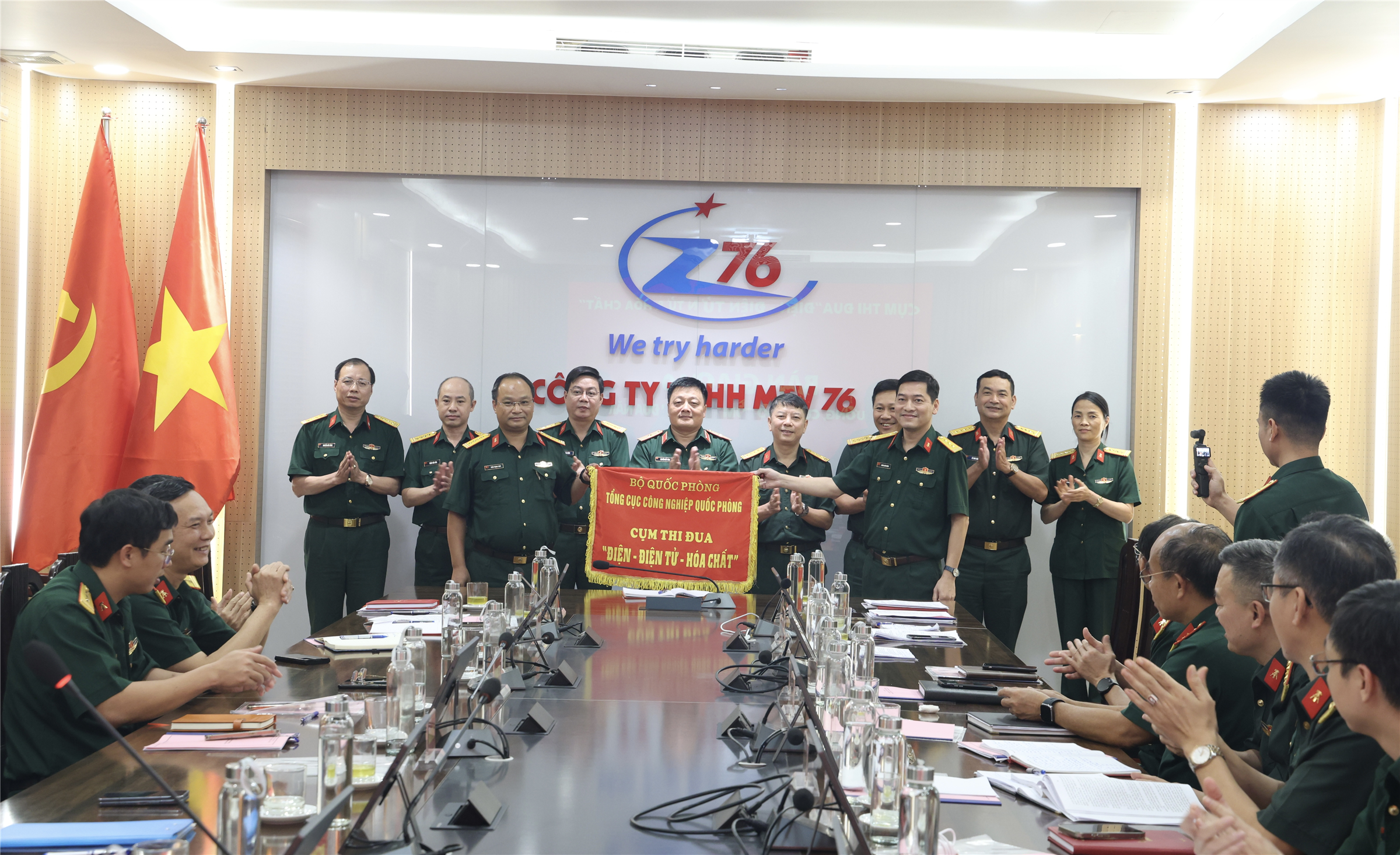 Cụm thi đua “Điện – Điện tử và Hóa chất” phấn đấu thu nhập bình quân đạt gần 17 triệu đồng/người/tháng