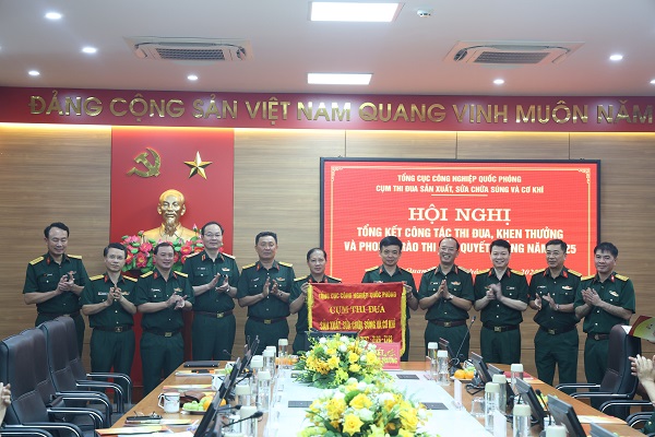 Các đơn vị sản xuất, sửa chữa súng và cơ khí chủ động nghiên cứu chế tạo sản phẩm quốc phòng mới